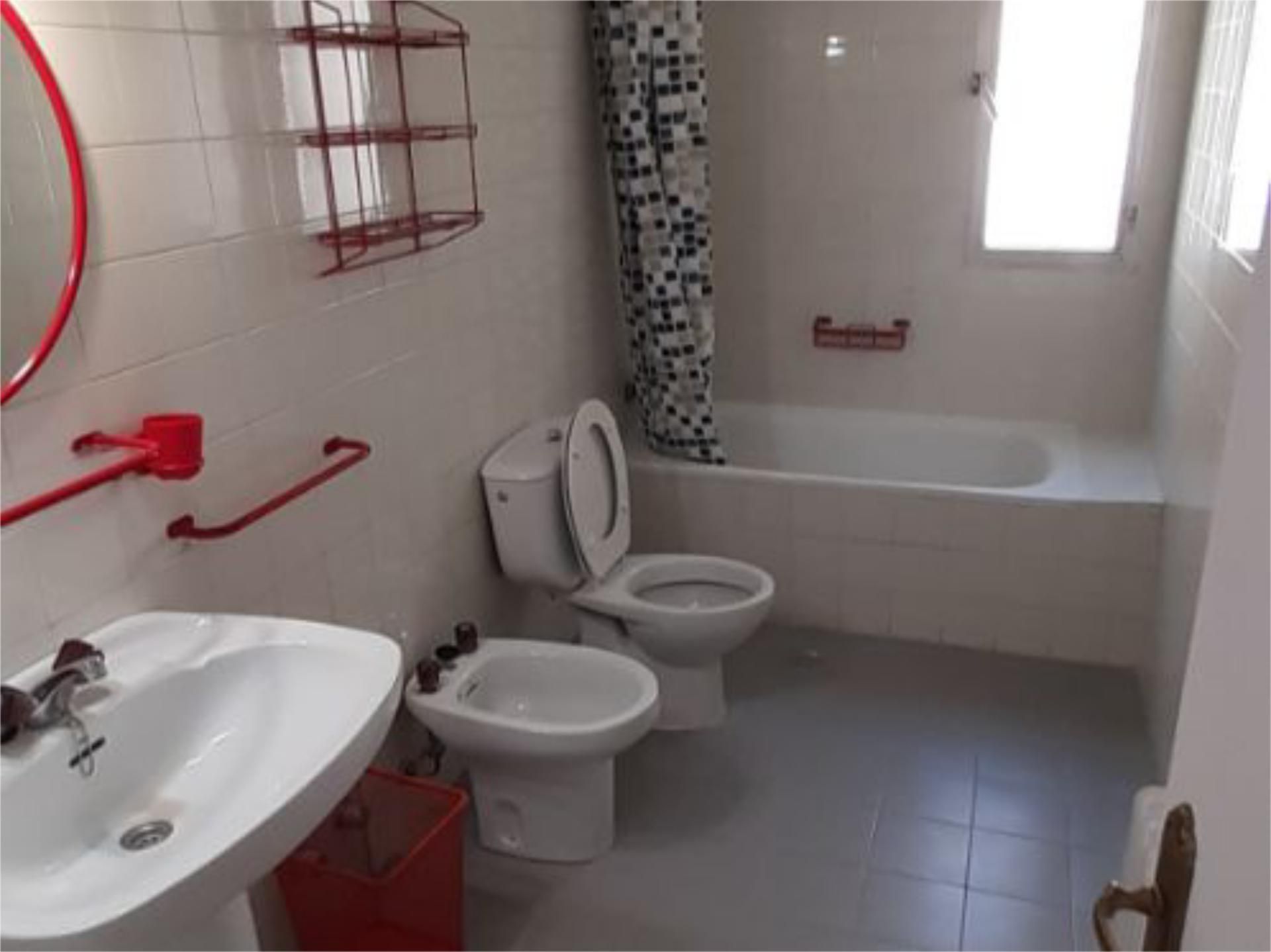 Piso en  Calle Emigrantes 13 - Foto 16