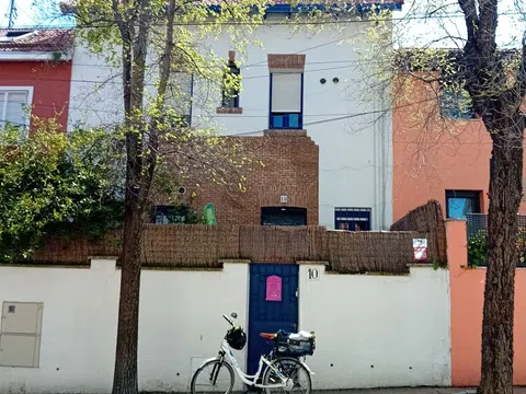 Chalet pareado en calle de Luis Larrainza, 10