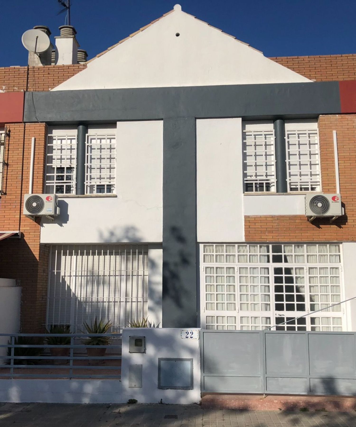 Chalet adosado en calle Andalucita, 22