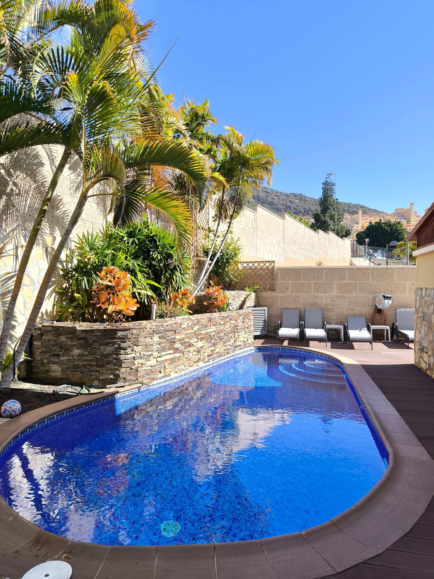 Chalet pareado en calle Lisboa, 13 - Foto 1