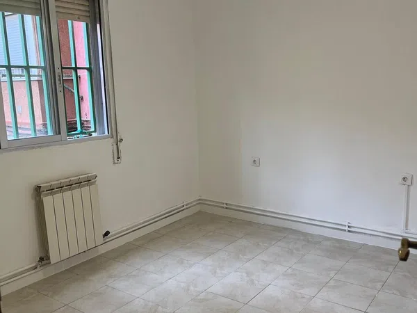 Piso en calle Gremios, 5