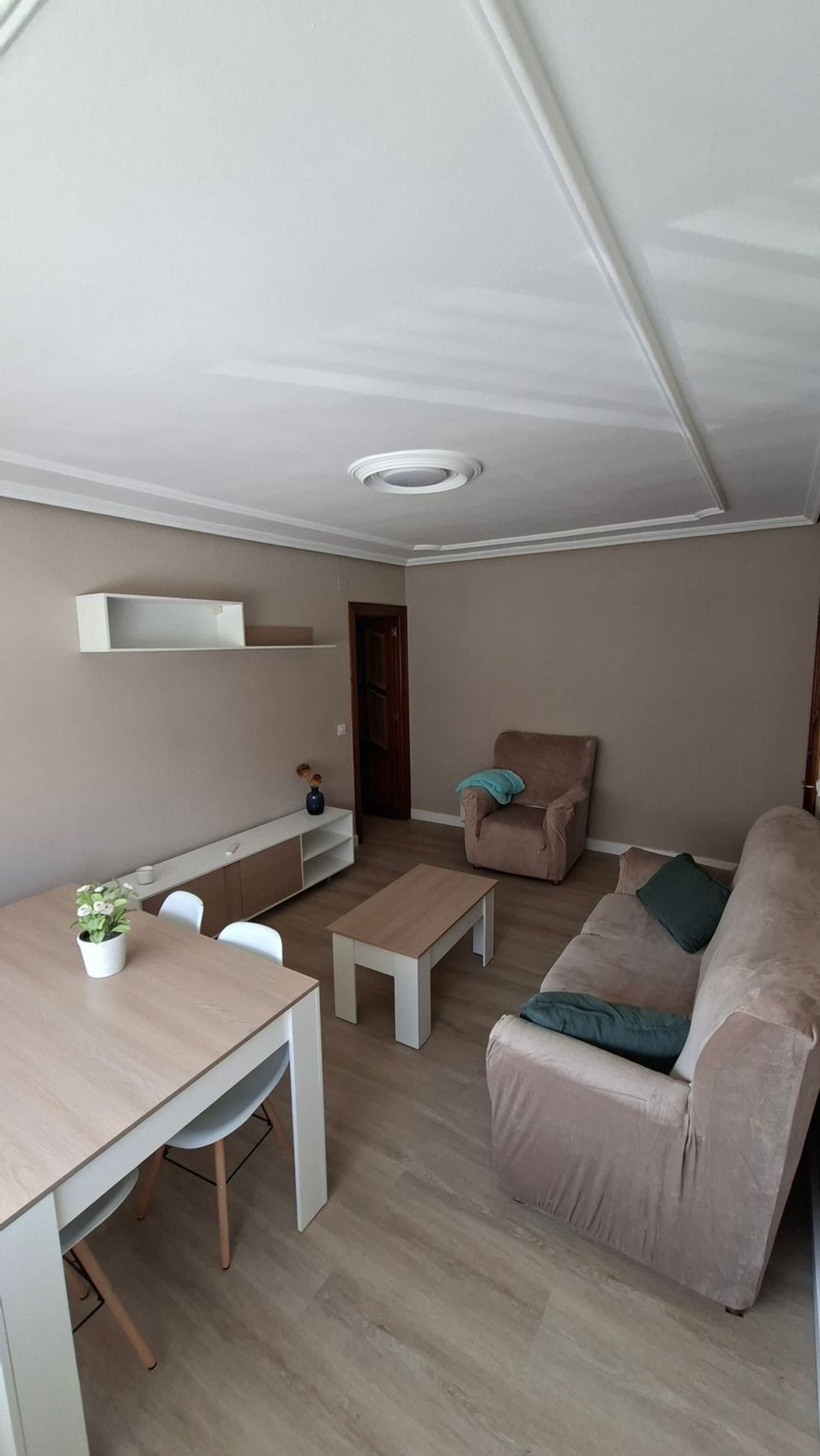 Chalet adosado en Iscar - Foto 2