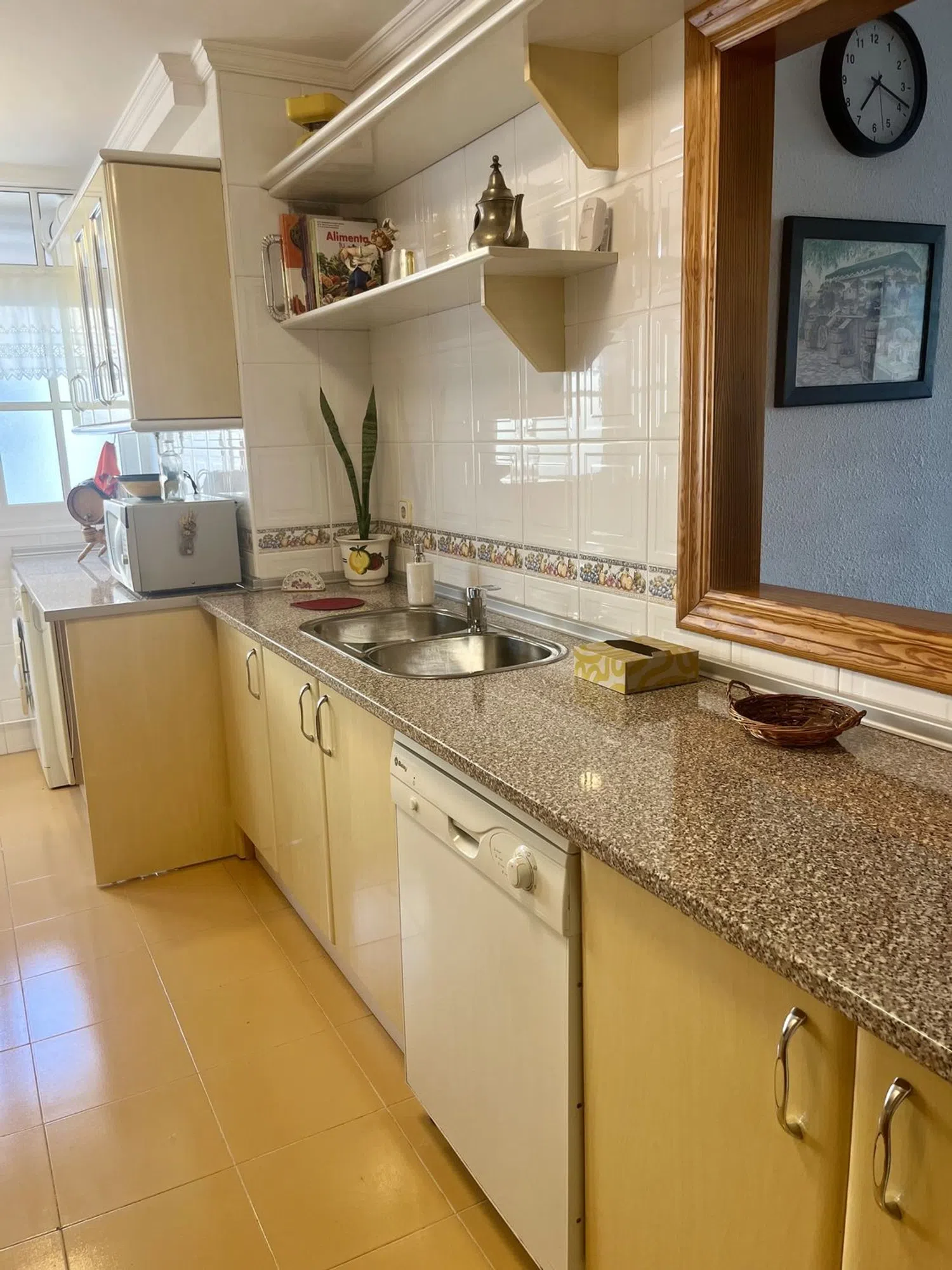 Piso en Barrio Los Guindos - Parque Mediterráneo - Santa Paula - Foto 16
