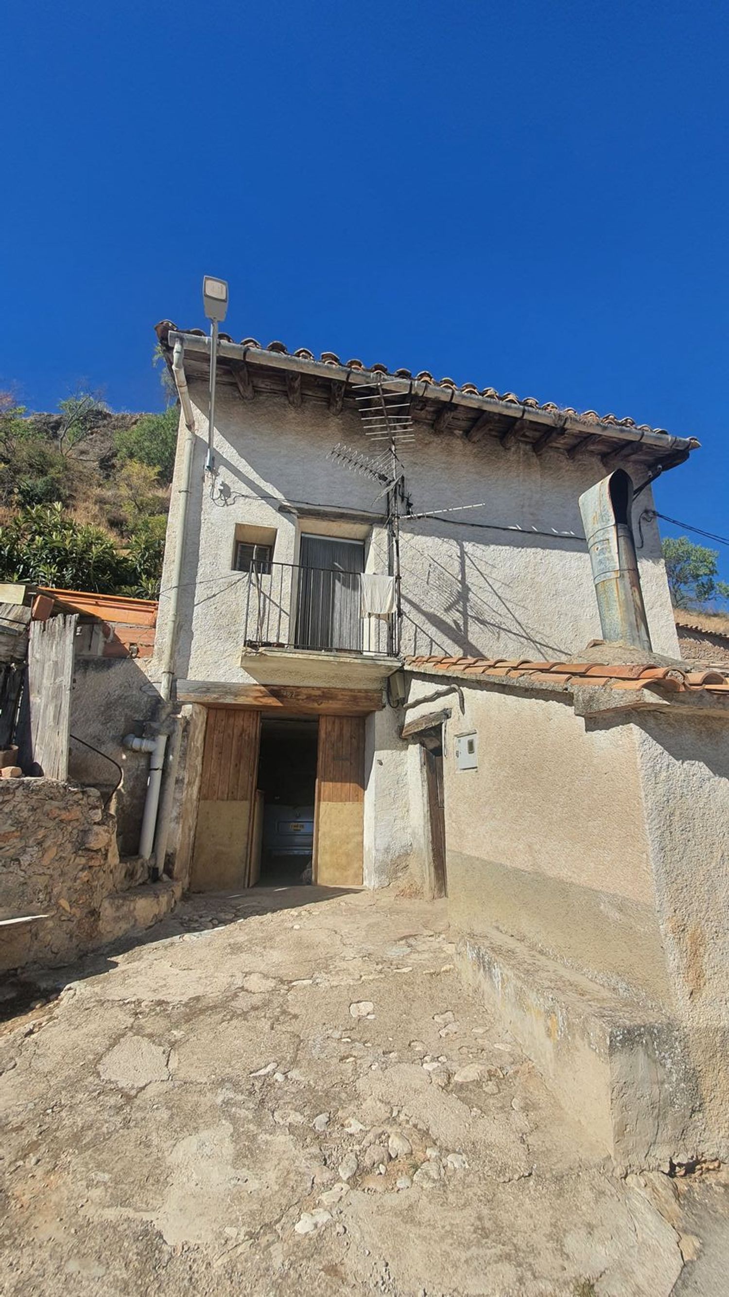 Casa de pueblo en Calle Tapias s/n - Foto 2