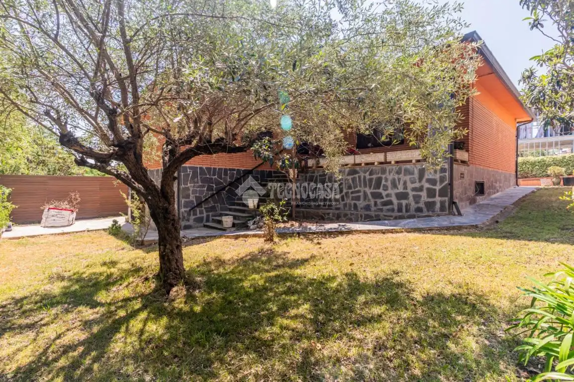 Chalet en Sant Cugat del Vallès - Foto 2