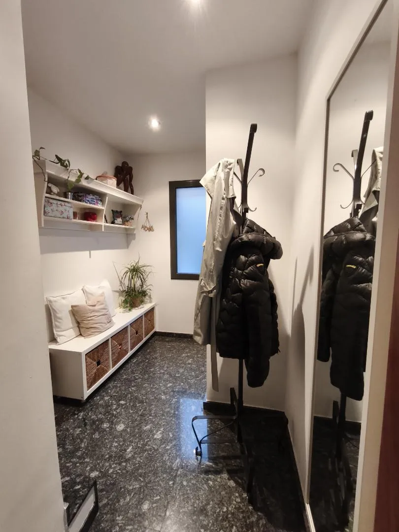 Casa adosada en  Carrer de Rector de Vallfogona 51 - Foto 2