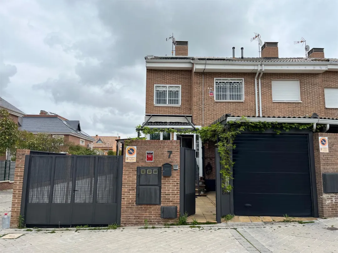 Chalet en  Calle Hungría 7 - Foto 1