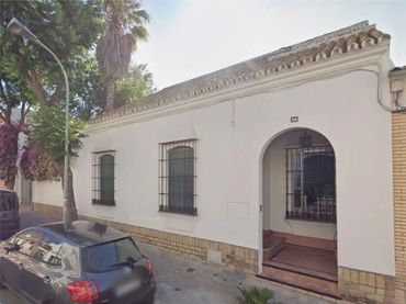 Casa adosada en  Avenida del Aljarafe 54 - Foto 1