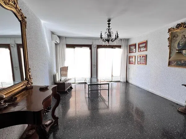 Piso en Barrio Jaume Roig - Foto 1