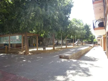 Local comercial en  Carrer de Josep Maria Folch i Torres 21 - Foto 2