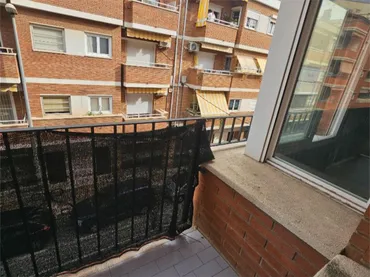 Piso en  Carrer Germanes Torrell 18 - Foto 20