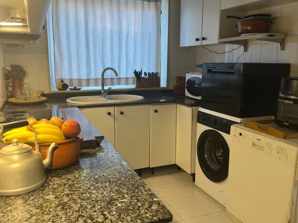 Chalet adosado en calle d'Enric Granados, 126 - Foto 5