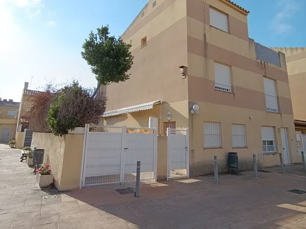 Chalet pareado en Camino de l'Om Blanc, 81, Playa de Almazora-Ben Afeli, Playa de Almazora-Ben Afeli - Foto 1