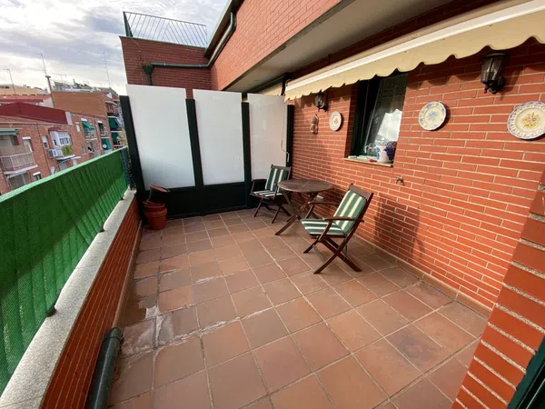 Ático en calle de Albarracín, 15