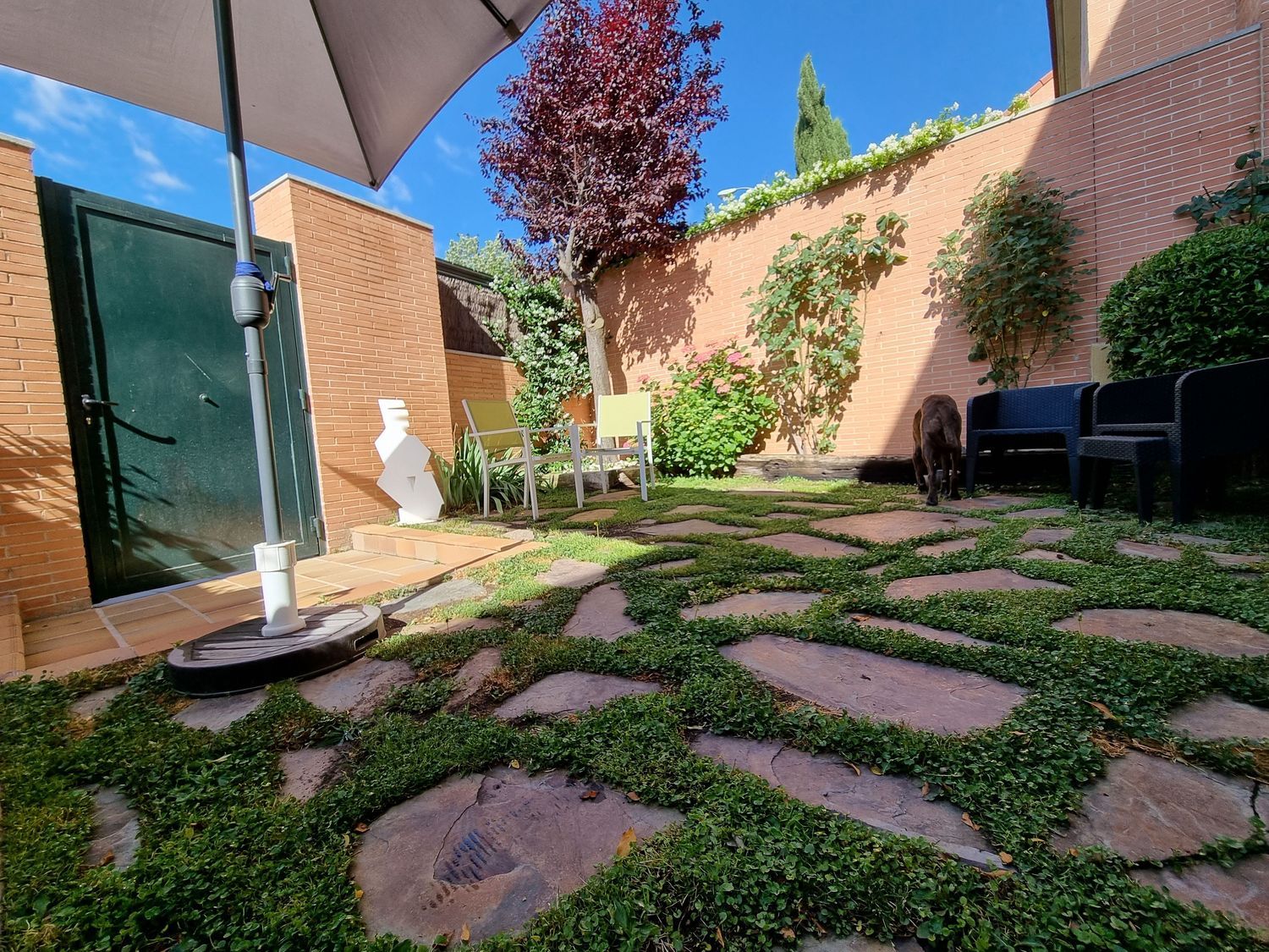 Chalet adosado en venta en Zona Carretera del Plantío - Foto 2