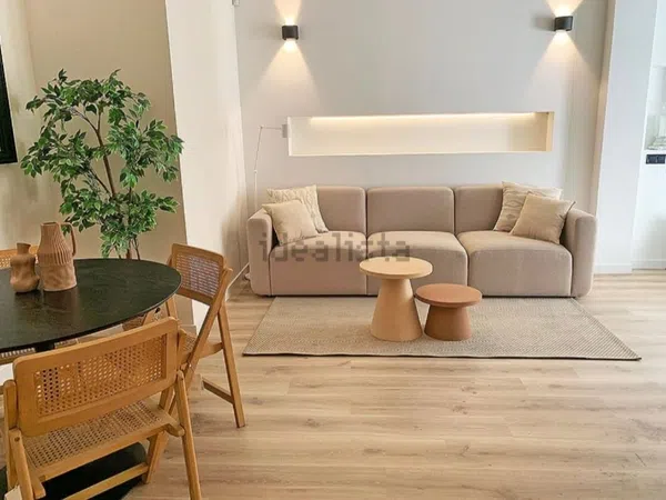 Casa independiente en Menéndez Pelayo, 5