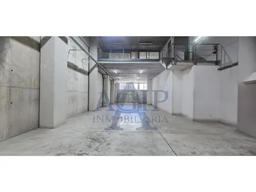 Nave Industrial en  Calle Guixeras - Foto 1
