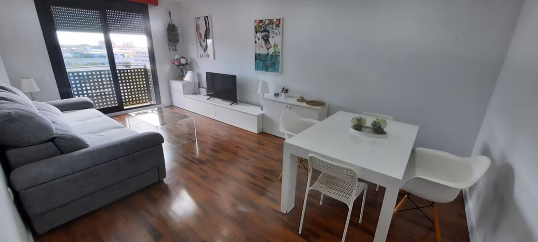 Piso en  Avenida 3 de Abril de 1979 1 - Foto 10