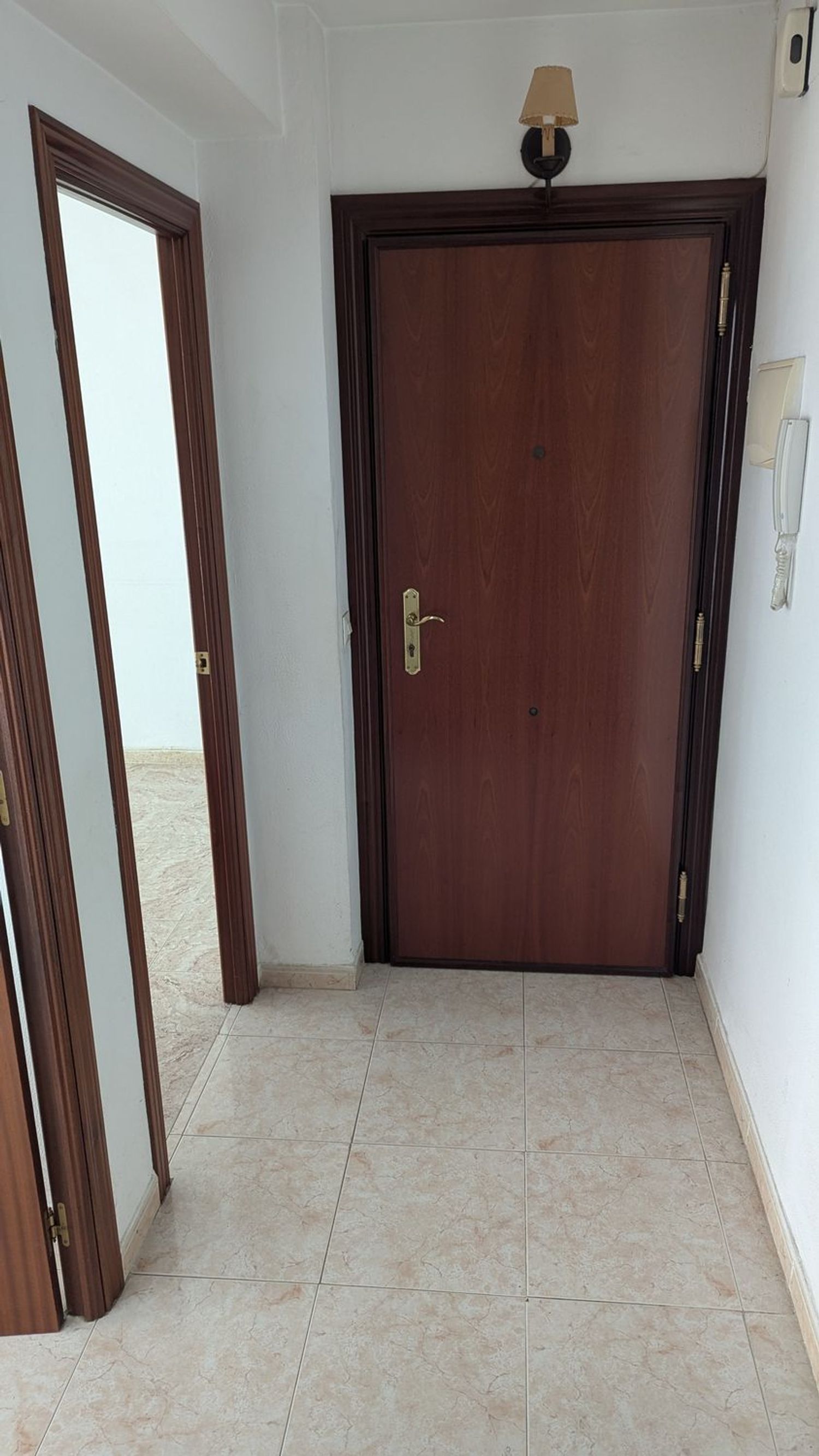 Piso en Calle Victoria, 96 - Foto 1