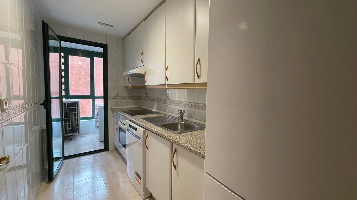 Piso en calle de Rafael Bergamín, 12 - Foto 17