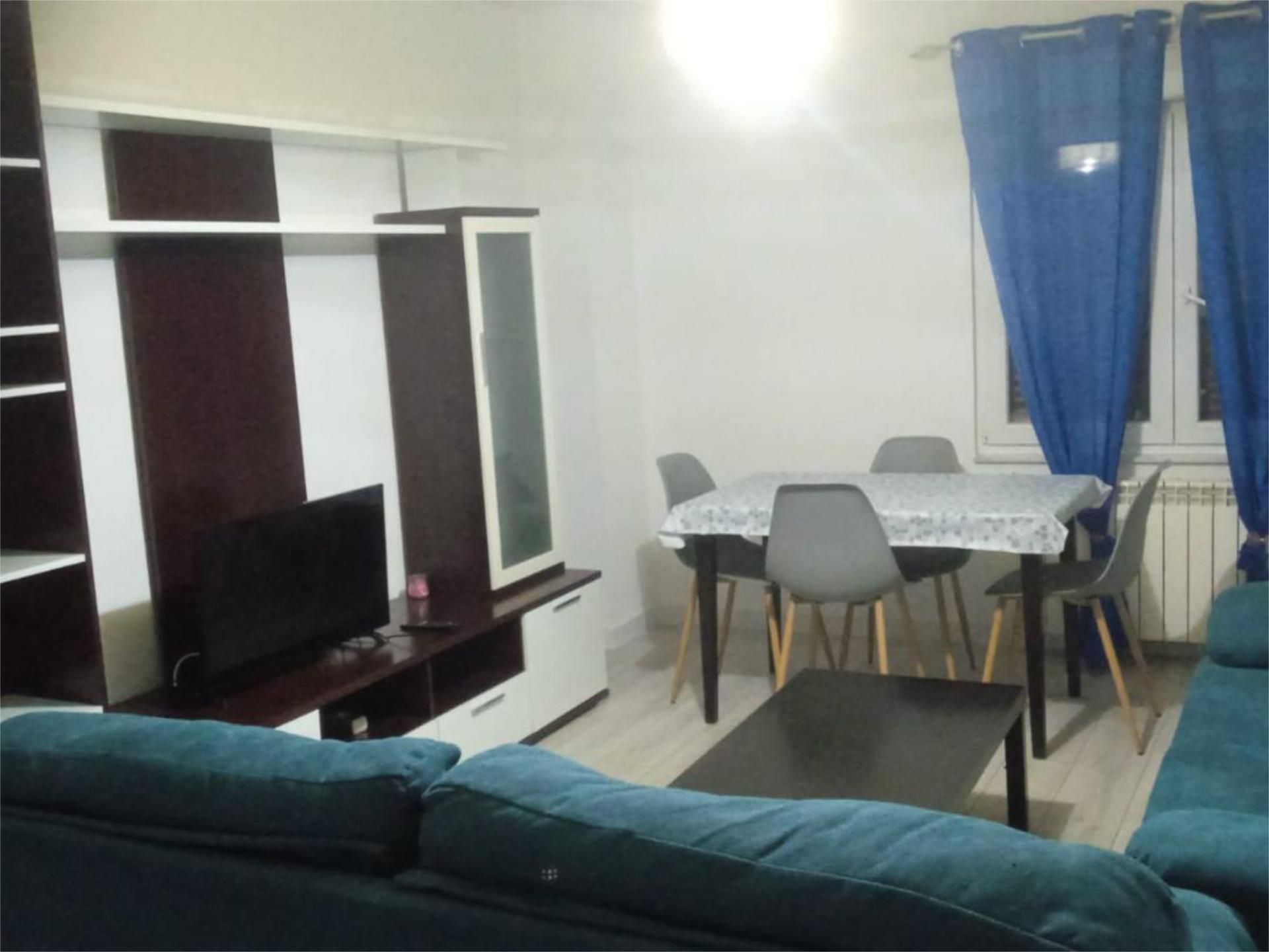 Piso en  Calle Vitigudino 34