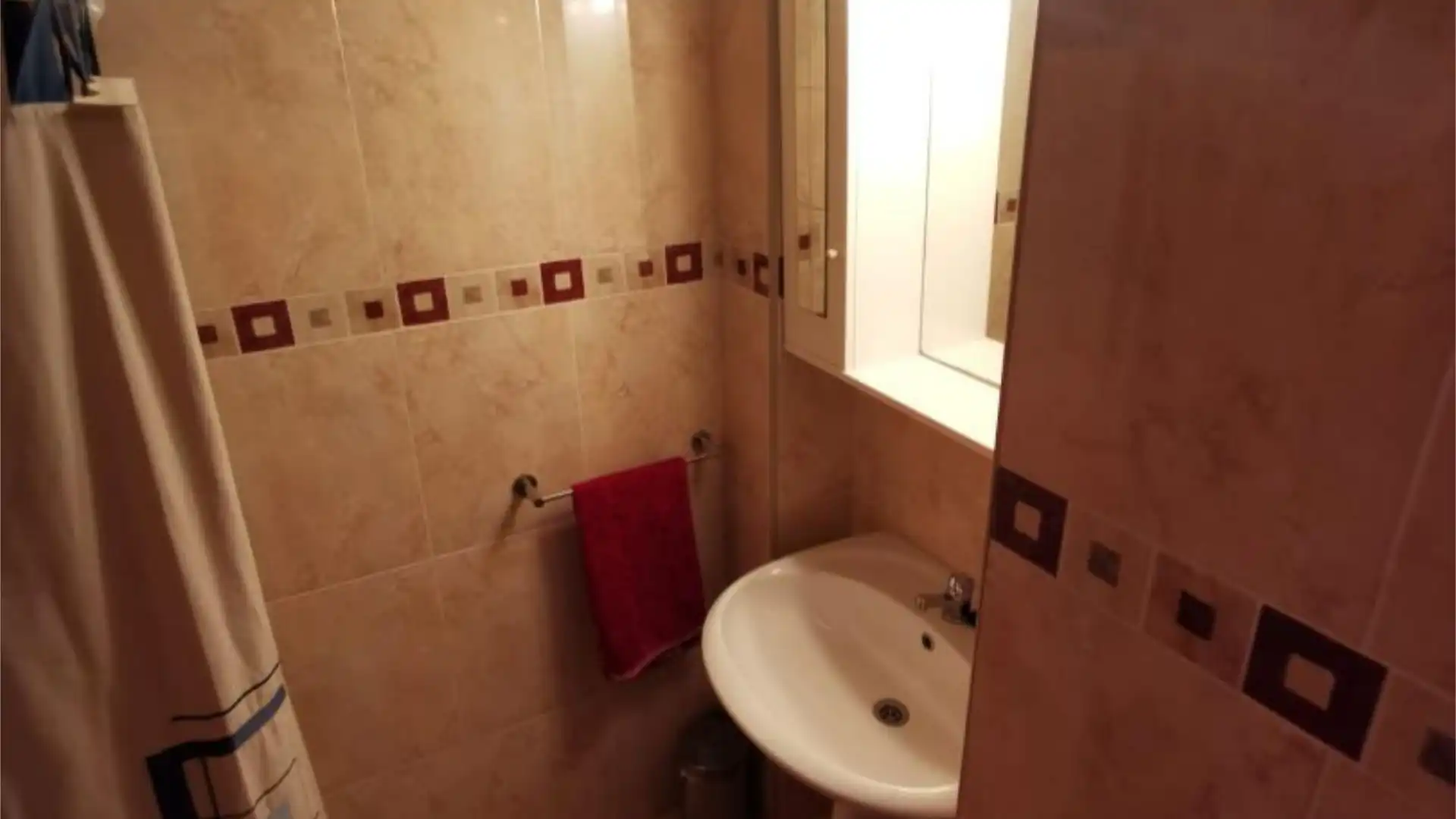 Piso en  Carrer General Ricardo Ortega 58 - Foto 9