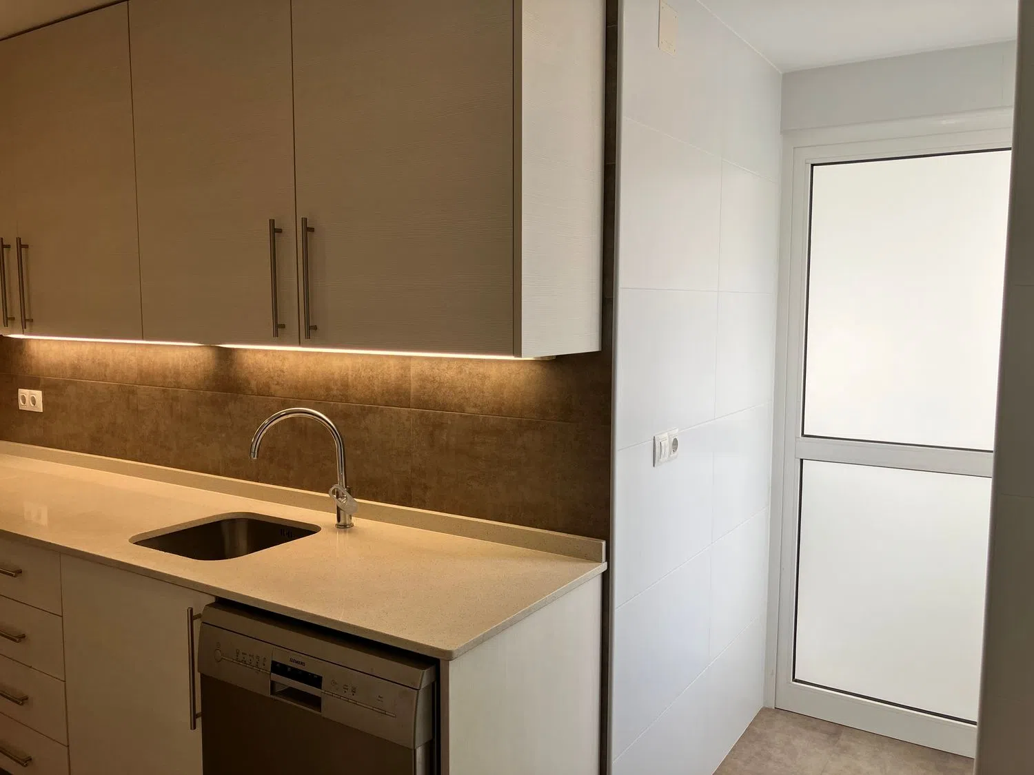 Ático en rambla de Méndez Núñez, 48 - Foto 12