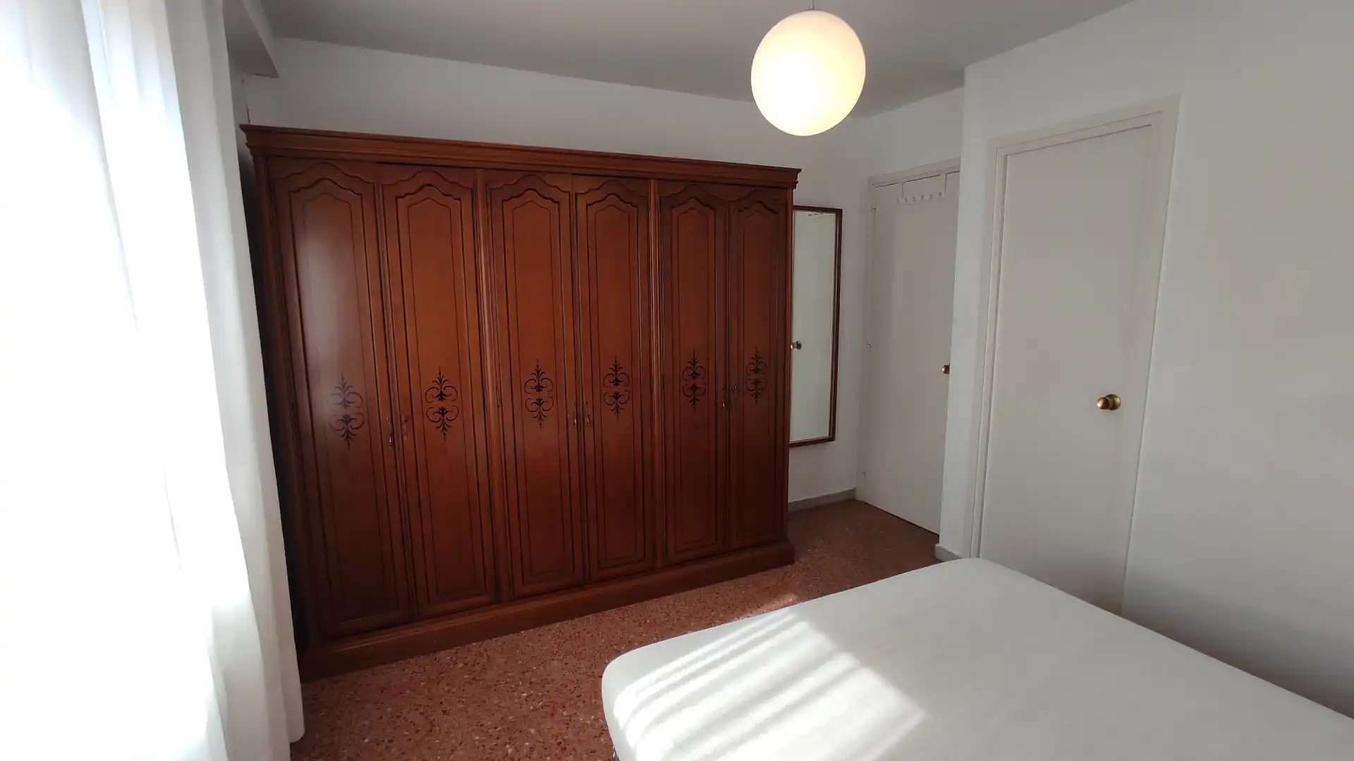 Piso en  Carrer del Bisbe Irurita 6 - Foto 7