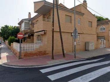 Chalet en Llano de Brujas - Foto 1