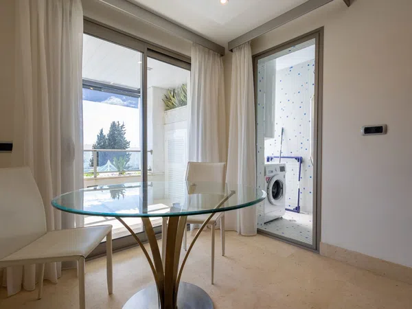 Piso en Avenida Don Jaime de Mora, 3, La Carolina-Guadalpín - Foto 5