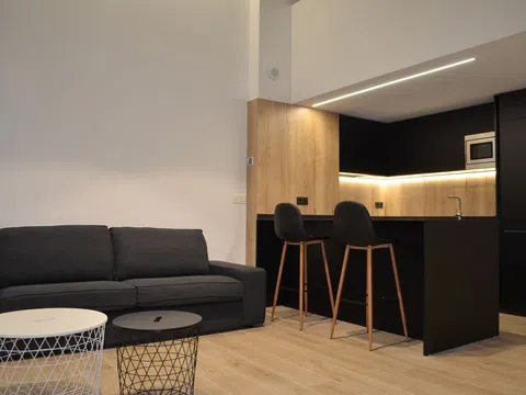 Estudio en calle Julián Gayarre, 40 b
