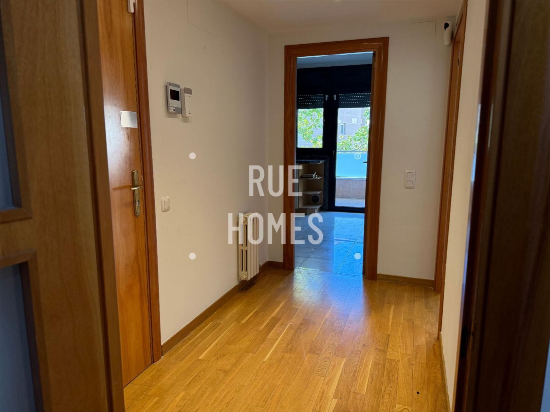 Piso en  Plaça de Maria Vinyes 3 - Foto 7