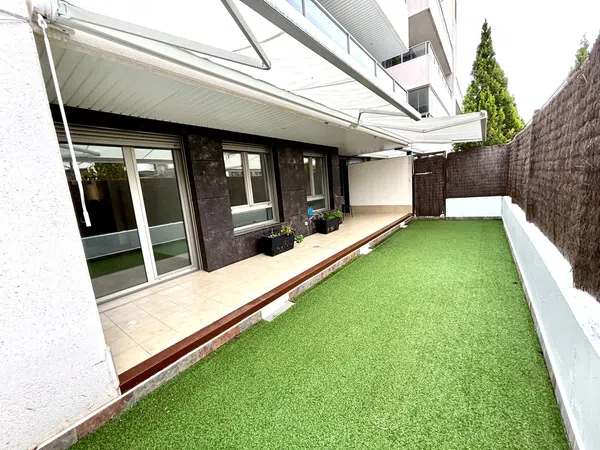 Piso en calle Clara Campoamor, 10