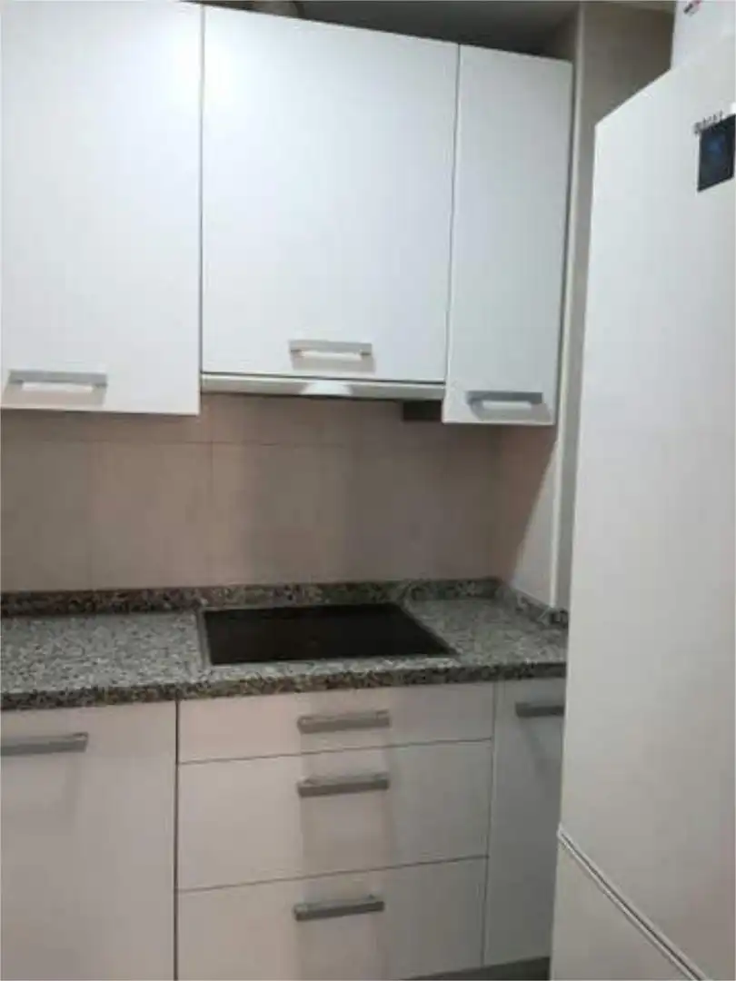 Piso en Martinez de la Rosa - Foto 2