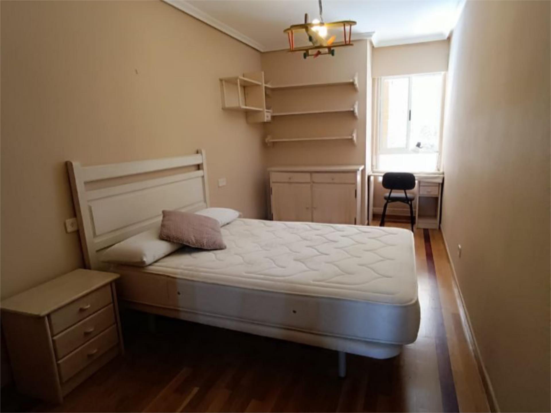 Piso en  Calle Victoria Kent Siano 32 - Foto 12