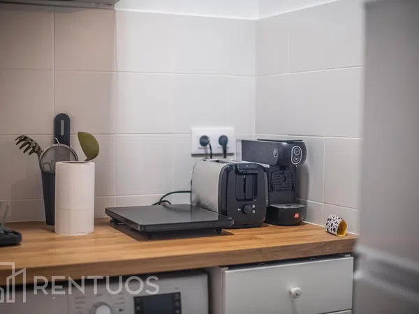 Estudio en calle de Ferran - Foto 6