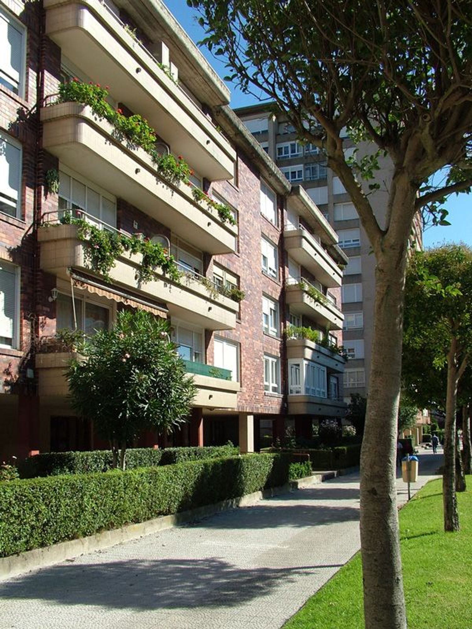 Piso en avenida Herrera Oria, 20 - Foto 2