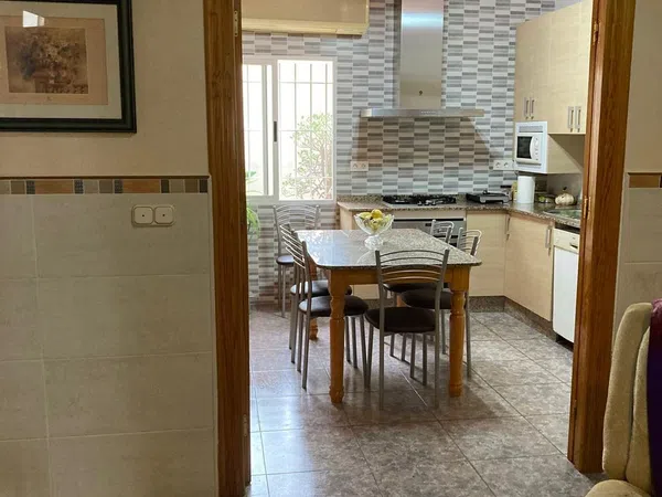 Chalet adosado en Calle Carlos Martínez Crouselles, 24 - Foto 1