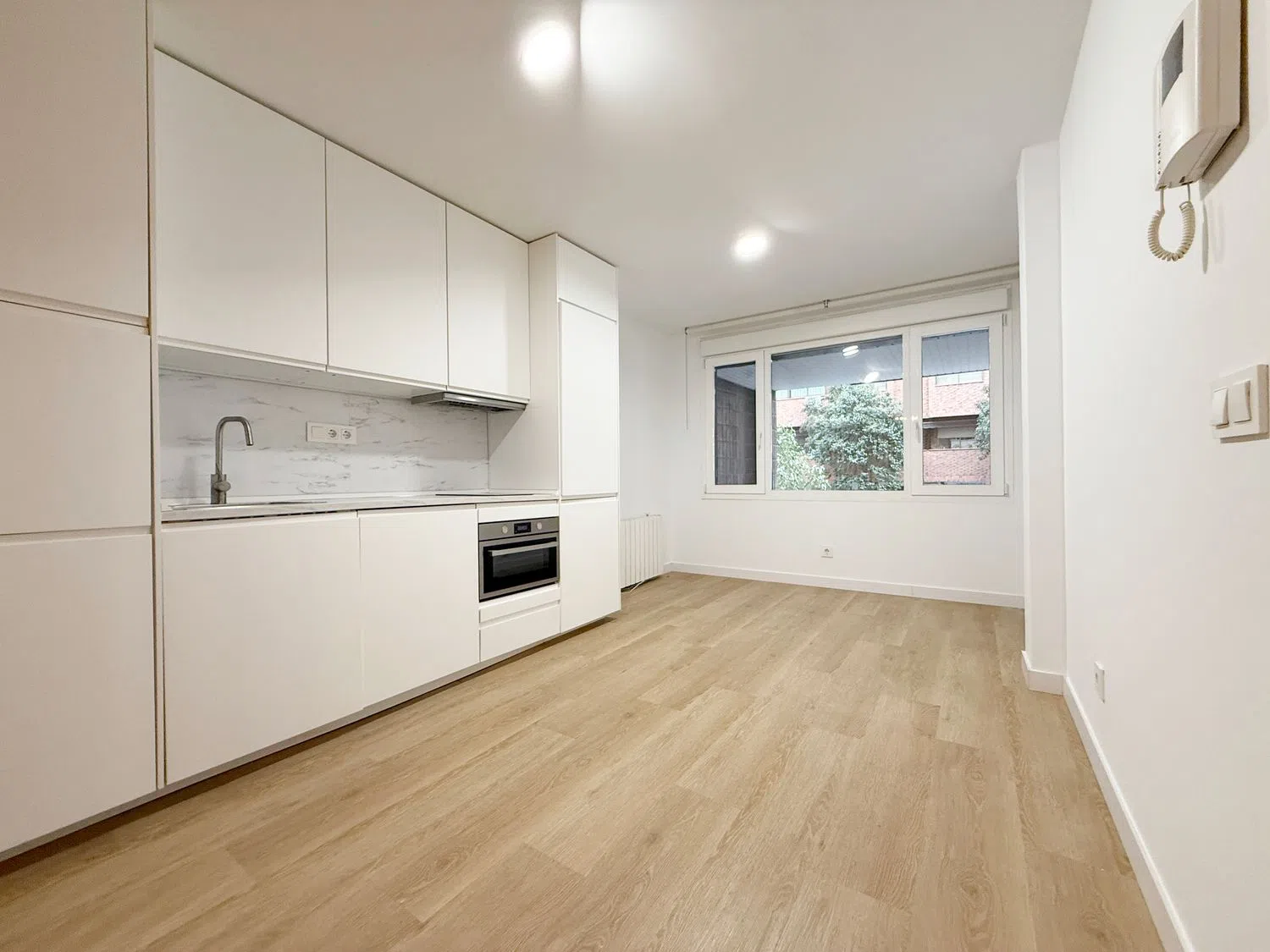 Piso en calle de Nieremberg, 1 - Foto 1