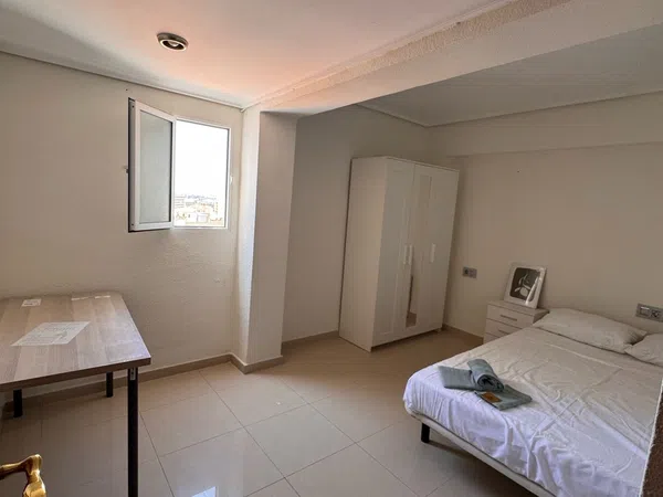 Piso en Avenida de Casalduch, 50, Zona Hospital-Plaza del Real - Foto 2