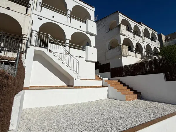 Chalet pareado en calle de Bolívia, 12 - Foto 1