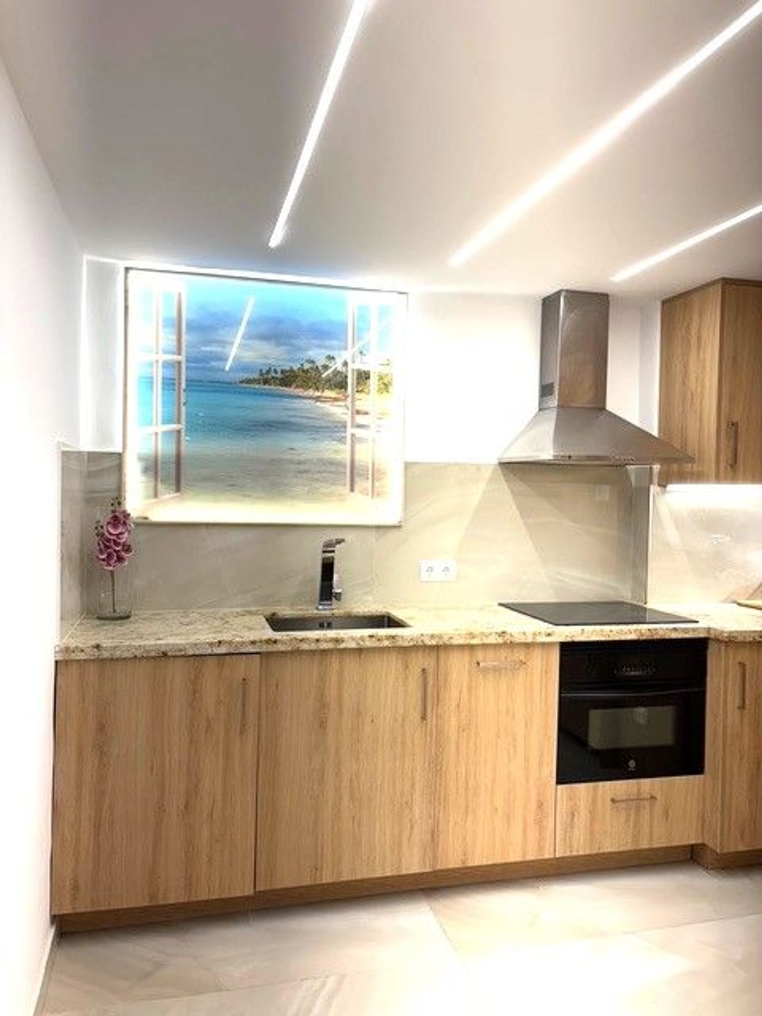 Piso en calle Rafaela Aparicio s/n Sn - Foto 14