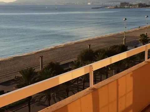 Piso en calle de Marbella, 22