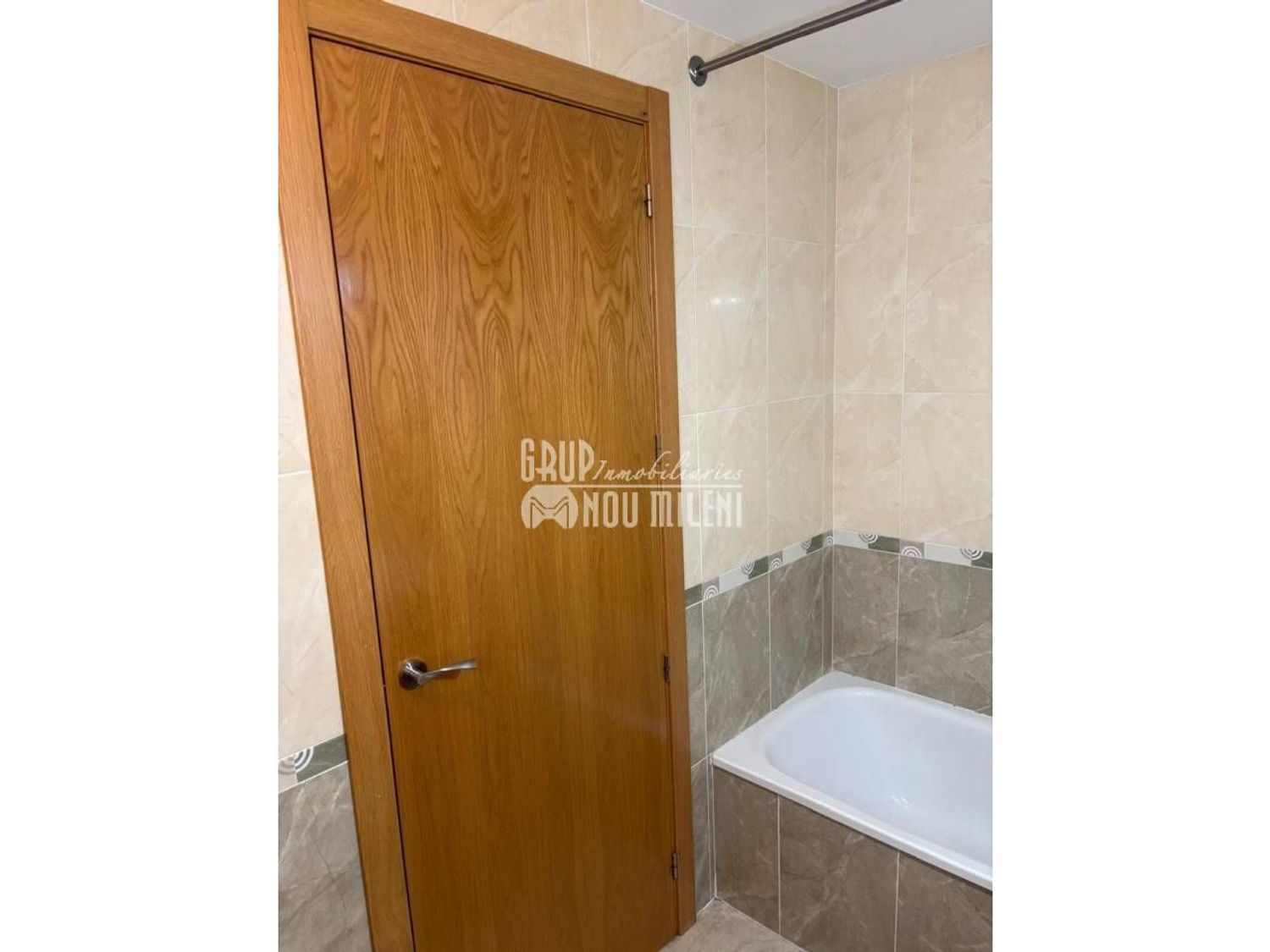 Piso en Calle Miguel Hernández - Foto 5