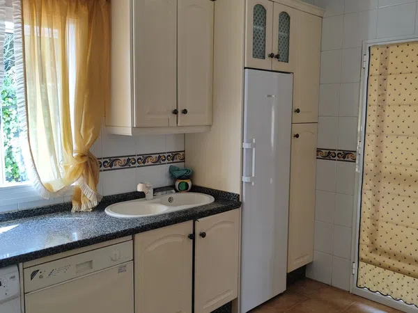 Chalet pareado en Gines - Foto 10