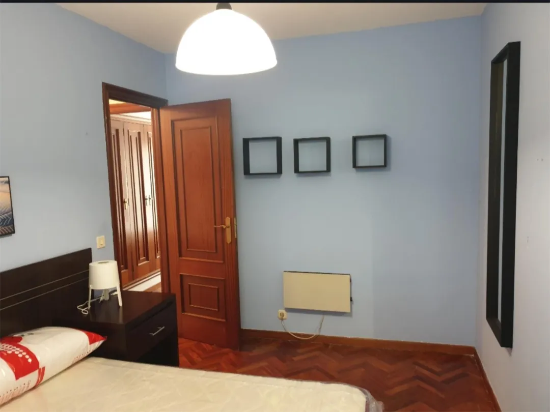 Piso en  Avenida Rosalía de Castro 78 - Foto 13