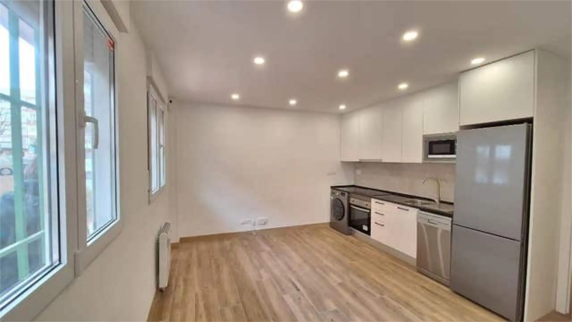 Piso en Juan de la Cierva - Foto 1