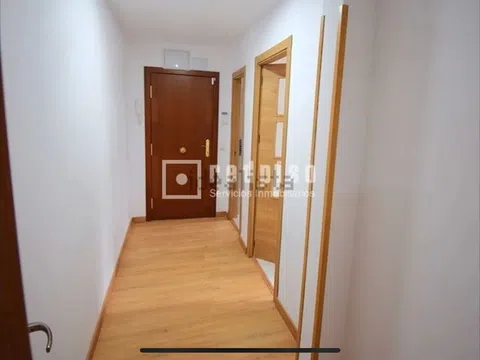 Piso en calle de Carlos Martín Álvarez, 58