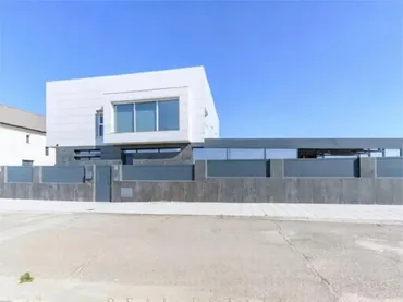 Chalet en  Ronda de Castilla Oeste 125 - Foto 4