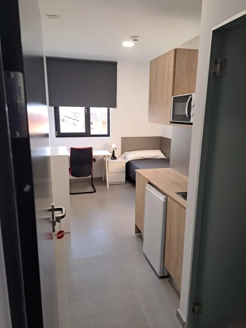 Estudio en  Calle Bartolomé Pérez Casas 2 - Foto 5